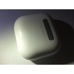 【中古】Apple AirPods 4 MXP...の詳細画像5