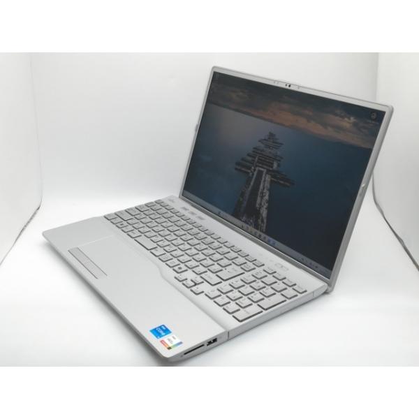 【中古】Fujitsu FMV LIFEBOOK AH45/J3 FMVA47J3SC 【i5-12...