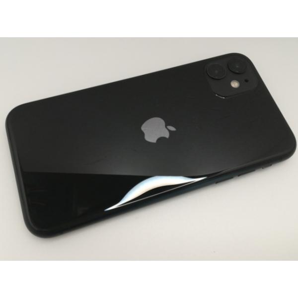 【中古】Apple au 【SIMロック解除済み】 iPhone 11 64GB ブラック MHDA...