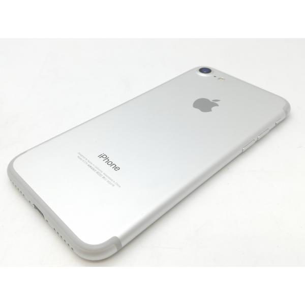 【中古】Apple docomo 【SIMロック解除済み】 iPhone 7 32GB シルバー M...