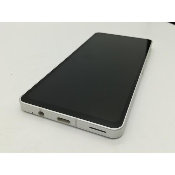 【中古】SHARP au 【SIMフリー】 AQUOS sense6 シルバー 4GB 64GB S...