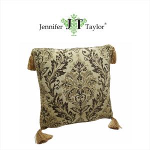 ジェニファーテイラー 即日発送 クッション 45x45 中材付き 高級 エステ ネイル Broderick  Jennifer Taylor 32263CU｜jennifertaylor