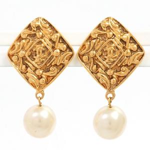 CHANEL（シャネル） 【返品OK】【美品】シャネル ココマーク スタッズ