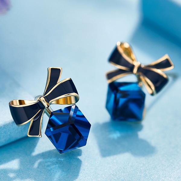ピアス レディース リボン 可愛い キューブ 誕生日 記念日 クリスマス 母の日 両耳 高品質 シル...