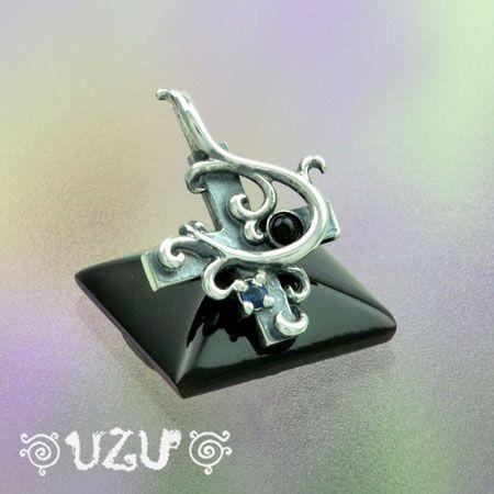 ウズ UZU ペンダントトップ レディース アクセサリー シルバー925 サファイア オニキス イブ...