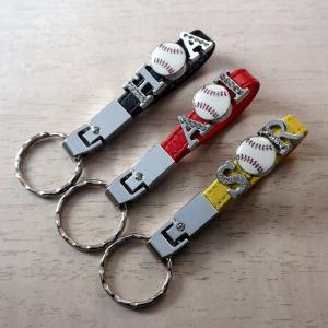 野球ボールキーホルダー　イニシャル　番号　ライン2　　/卒団/卒業記念/部活/プレゼント/贈り物/レザー/革