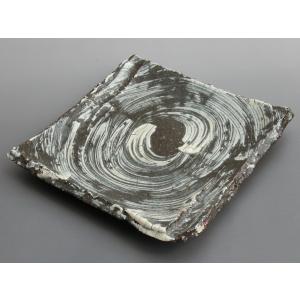 唐津焼中川自然坊窯】刷毛目唐津四方もち上げ皿① 唐津焼中川自然坊窯