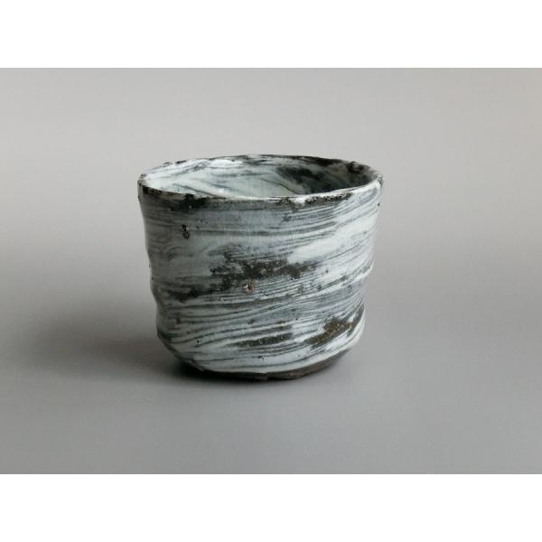 【唐津焼中川自然坊窯】中川恭平作 刷毛目唐津焼酎杯　桐箱付