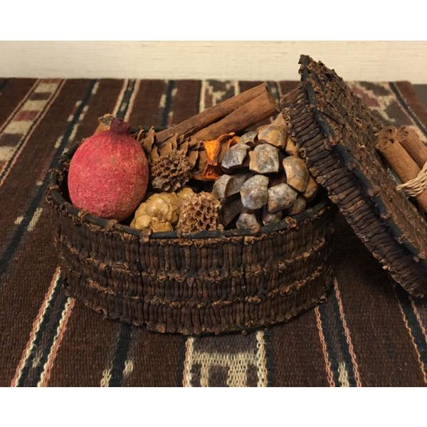 クローブ（丁子）製の小箱 送料無料