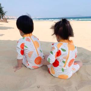 キュートしたオレンジ柄ベビー水着 オールインワ...の詳細画像3