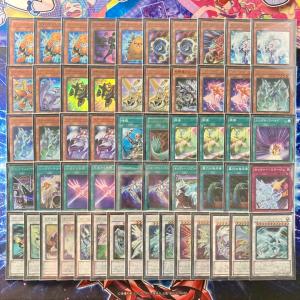 遊戯王　アジア限定 コズミック・クェーサー・ドラゴン スリーブ　80枚 プレイマット『コズミッククェーサードラゴン(遊戯王の日
