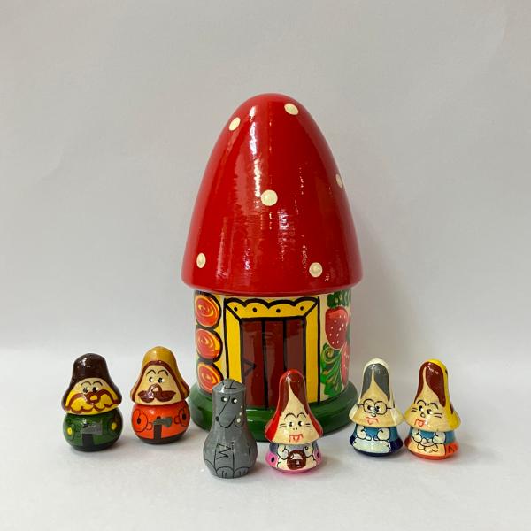 マトリョーシカ　お話の家　赤ずきん