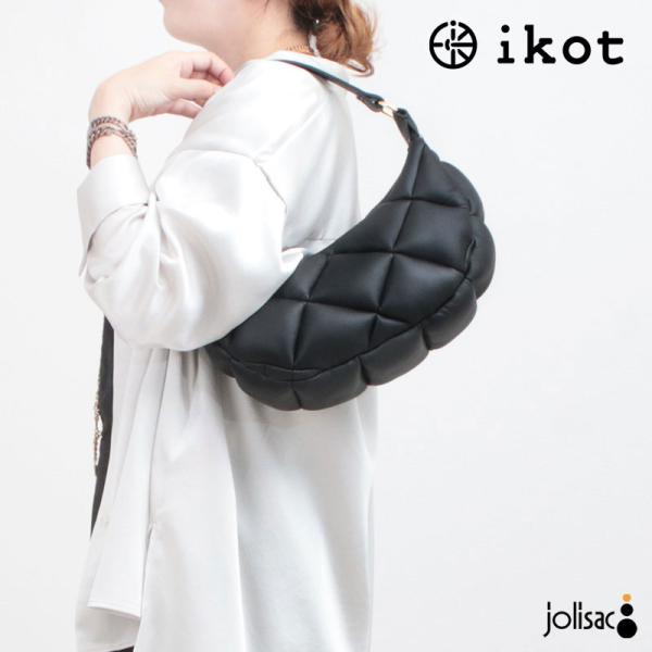IKOT ハーフムーン 2WAY レザーキルティング ブラック 124308 本革 正規品