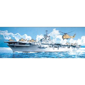 サイバーホビー (再生産)1/ 700 アメリカ海軍強襲揚陸艦 ボクサー LPH-4(CH7070)プラモデル 返品種別B｜joshin