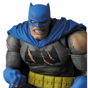 メディコム・トイ MAFEX BATMAN(TDKR:The Dark Knight Triumph...