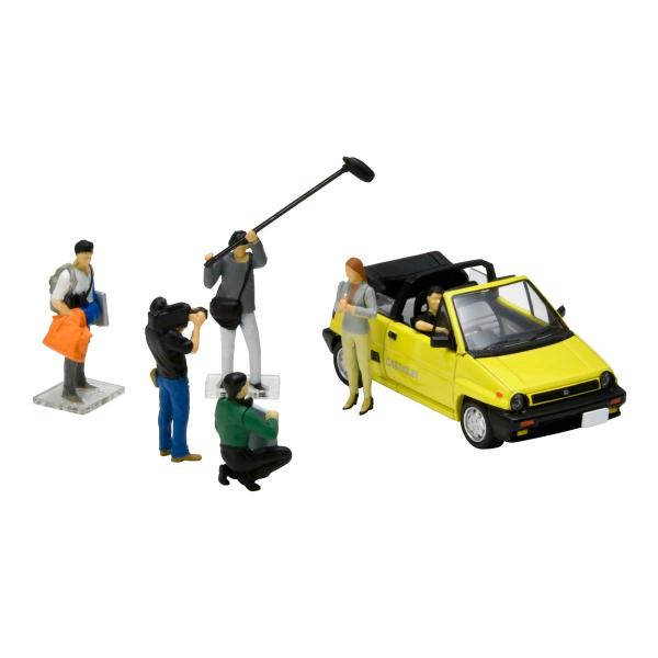 トミーテック 1/ 64 ジオコレ64 #カースナップ11b テレビクルー2(324751)ミニカー...