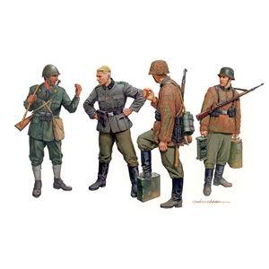 ドラゴンモデル 1/ 35 WW.II ドイツ武装親衛隊兵士＆イタリア軍歩兵 危うい同盟 バルカン 1943プラモデル 返品種別B