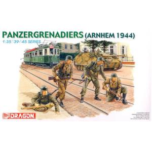 ドラゴンモデル 1/ 35 WW.II ドイツ軍 装甲擲弾兵 プラモデル 返品種別B