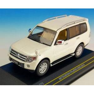 FIRST:43 1/43 三菱 パジェロ 4WD 2010 パールホワイト 完成品ダイ
