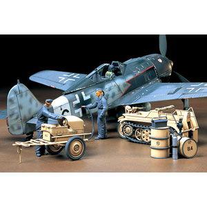 タミヤ 1/ 48 ドイツ航空機用電源車 ケッテンクラート牽引セット(32533)プラモデル 返品種...