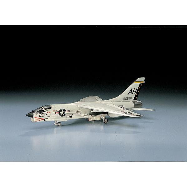 ハセガワ (再生産)1/ 72 F-8E クルーセイダー(C9)プラモデル 返品種別B