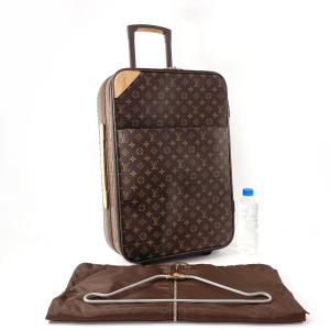 ルイヴィトン LOUIS VUITTON スー...の詳細画像1