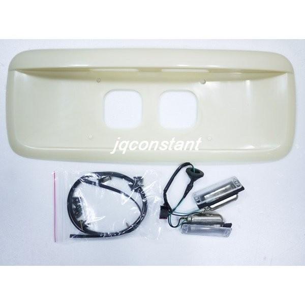 マーチ K11 日産純正 リアガーニッシュ ナンバーランプ付