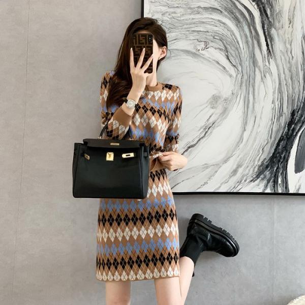 レディースニットセットアップ 菱柄トップス+Aラインスカート 2点セット シンプルなデザイン カジュ...