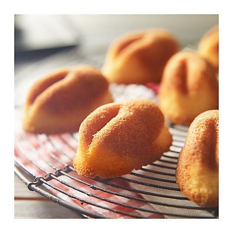 お歳暮 御歳暮 ギフト 洋菓子 フィナンシェ ご当地 寿製菓 白ウサギフィナンシェ 16個入 山陰名...