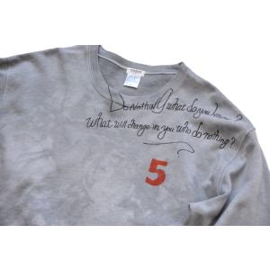 ASCENSION（アセンション） / Hand peace sign crew neck swea...