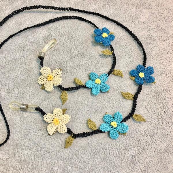 トルコ製イーネオヤ・グラスコード 花（ホワイト×ウォーターブルー×アクアマリン）