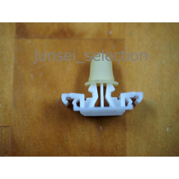 BMW 純正 E36 Mサイドモール用 クリップ (グロメット付) 1個 318i 318ti 31...