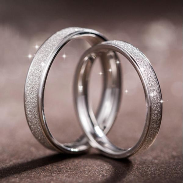 指輪 メンズ レディース ペアリング スクラブ シンプル 男女兼用 プラチナ仕上げ 激安ペアリング ...