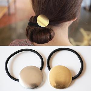 ヘアゴム おしゃれ プレート 金属 シルバー ゴールド ヘアアクセサリー アレンジ カジュアル まとめ髪 メタリック シンプル 大人 上品 簡単 通勤