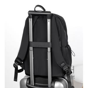 ビジネスリュック メンズ USB口付