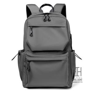 ビジネスリュック メンズ USB撥水大容量