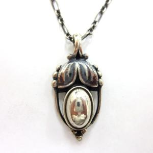 Yves Saint Laurent（イヴ・サンローラン） ネックレス YSL ロゴ