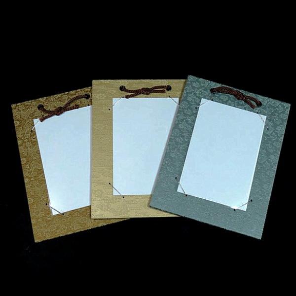 【在庫限り 30％OFF】展示用品 はがき掛け どんす柄 全3色｜書道 書道用品 はがき額 作品保護...