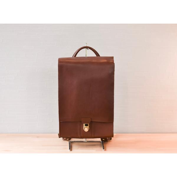 B品　スリムレザーバッグ