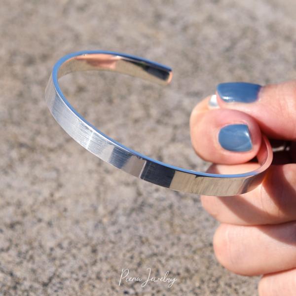 ピュアシルバー オープン バングル SILVER999 純銀 細め シンプル アーバン ミラー 鏡面...