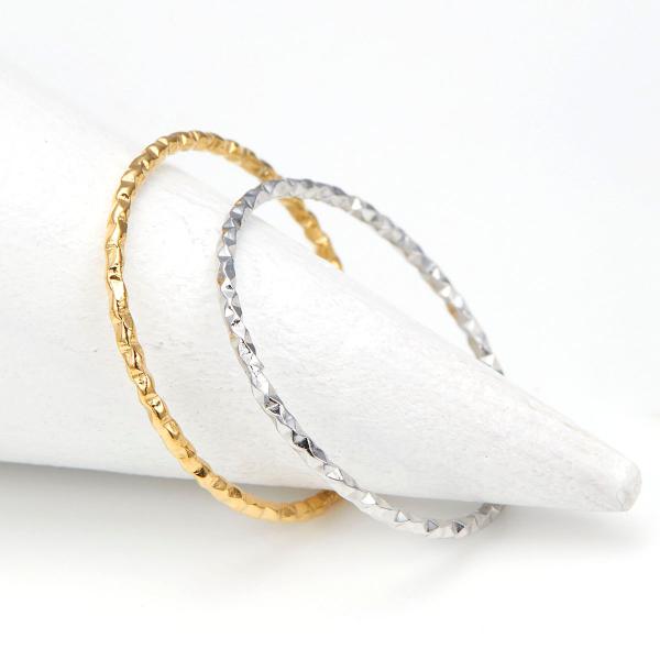 リング 指輪 レディース サージカルステンレス 槌目 カット ハンマー仕上げ 細め 重ね付け お肌に...