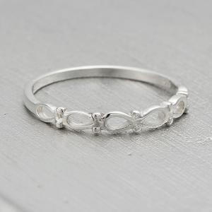 リング 指輪 シルバー925製 スタンダード ピンキー 透かし柄 シンプル しずく型を連ねたデザイン 透かし柄 シルバーアクセ デイリー 爆買