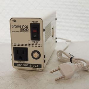スワロー電機 受注生産のため納期約2週間程度 ダウントランス 変圧器 240V→100V / 500W PAL-500IP