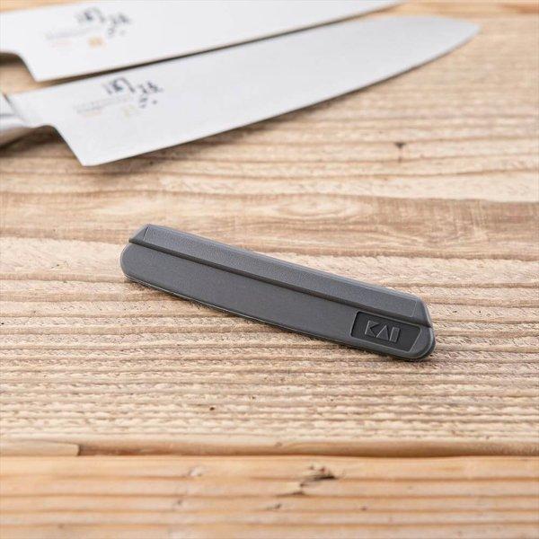 研ぎ上手 (樹脂製) 貝印 | 研ぎ 角度 砥石 アシスト 包丁 研ぐ 研ぎやすくなる 初心者  樹...