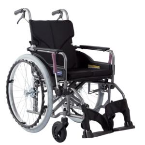 カワムラサイクル 介助用車いす(中床) ノーパンクタイヤ仕様 SY16-40SB