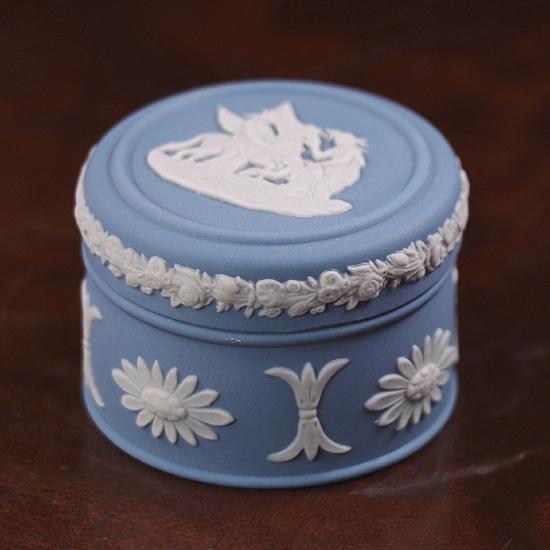 【開】英国王室御用達『ウェッジウッドWedgwood』 ブルージャスパー ミニチュア ラウンドボック...