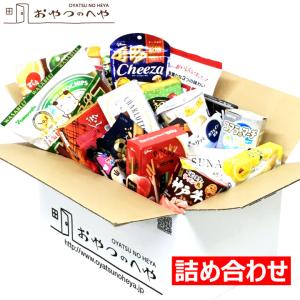 ちいかわ　グッズ  +  お菓子詰め合わせ6点セット　まとめ商品 BANDAI ちいかわギフト袋付！ ちいかわ お菓子6種類 合計12点 お