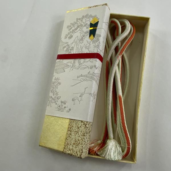 帯締め 美品 逸品 無形文化財 有職組紐 道明 幾何学 クリーム 正絹 和装小物  中古