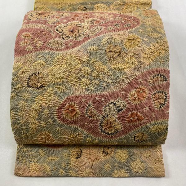 美品 袋帯 逸品 落款あり 草花 絞り 銀糸 ピンク お太鼓柄 正絹 中古