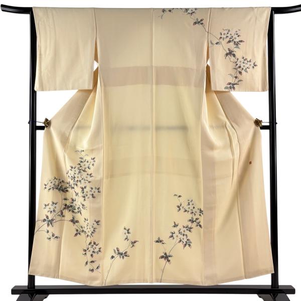 付下げ 身丈153.5cm 裄丈64.5cm M 袷 落款あり 椿 クリーム 正絹 秀品 中古
